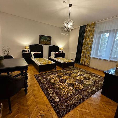 Готель Casa Negustorului Дева Екстер'єр фото