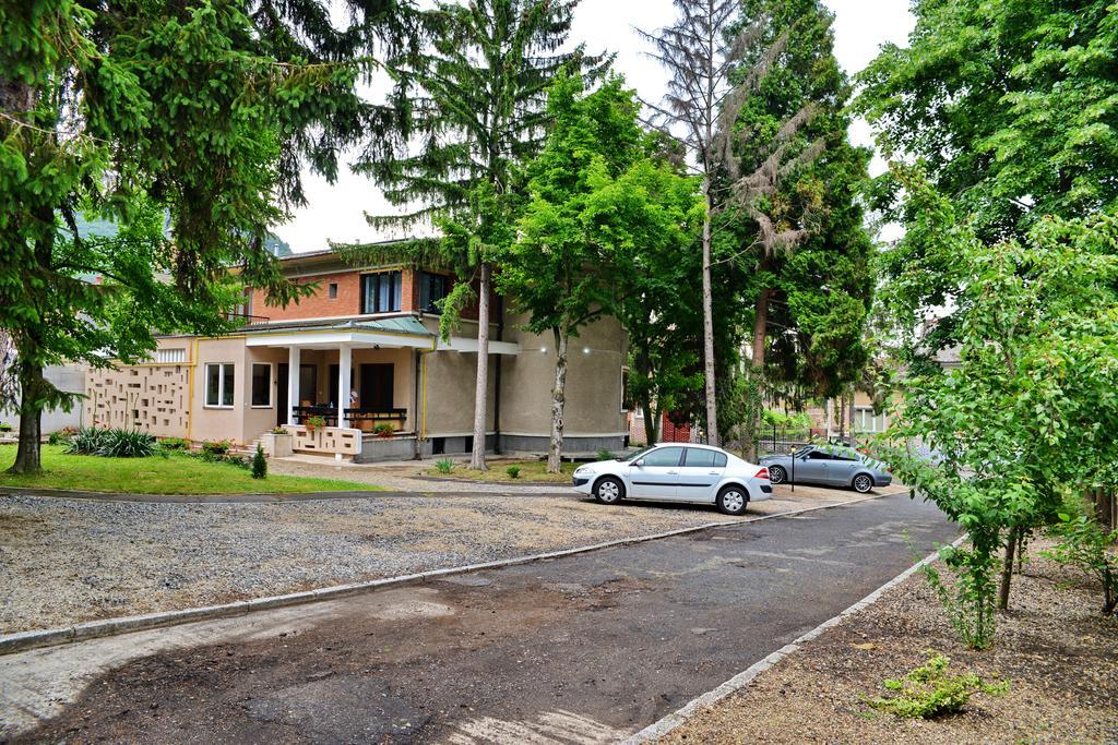 Готель Casa Negustorului Дева Екстер'єр фото