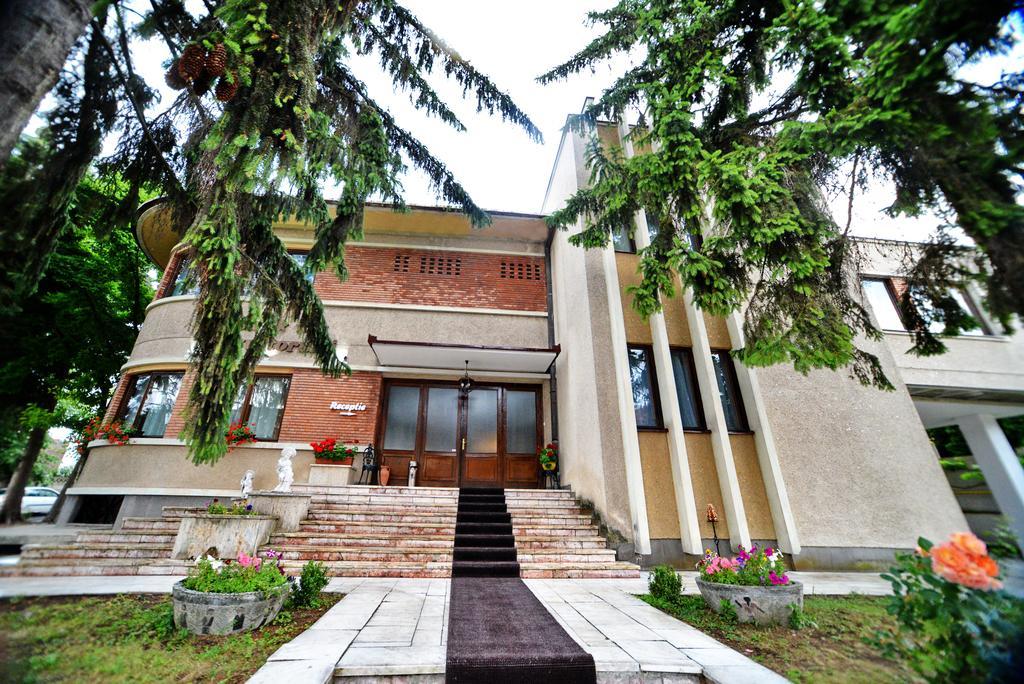 Готель Casa Negustorului Дева Екстер'єр фото