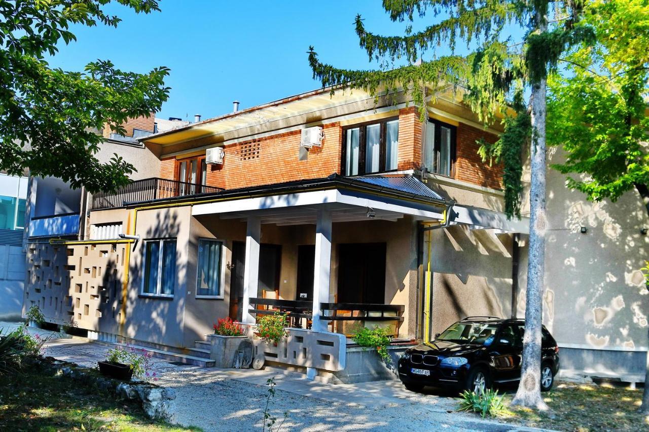 Готель Casa Negustorului Дева Екстер'єр фото