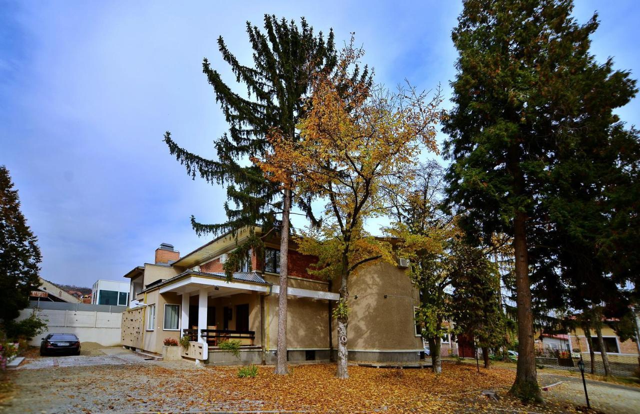 Готель Casa Negustorului Дева Екстер'єр фото